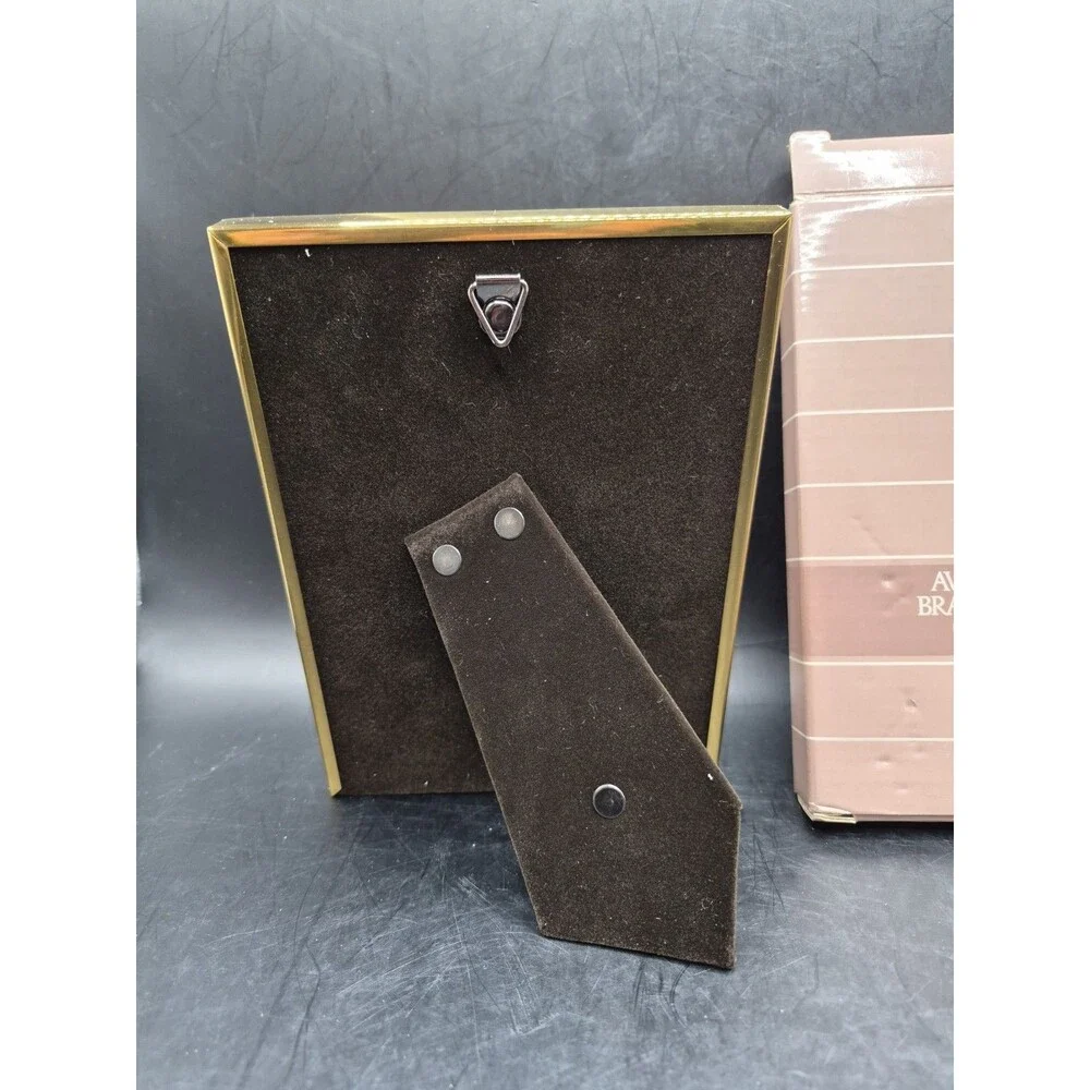 Vintage Avon Brass Picture Frame – 5x7 Inch Brass Frame –Elegant Gold Tone Frame
